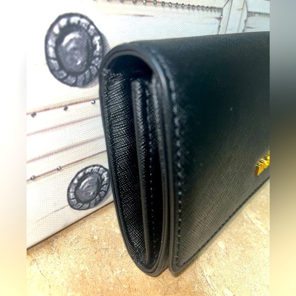 Michael Kors Jet Set Travel Carryall Saffiano Leather Wallet, Black - Picture 2 of 11